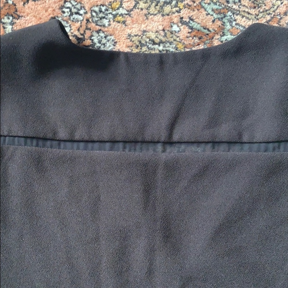 Cold Shoulder blouse. - Picture 3 of 3